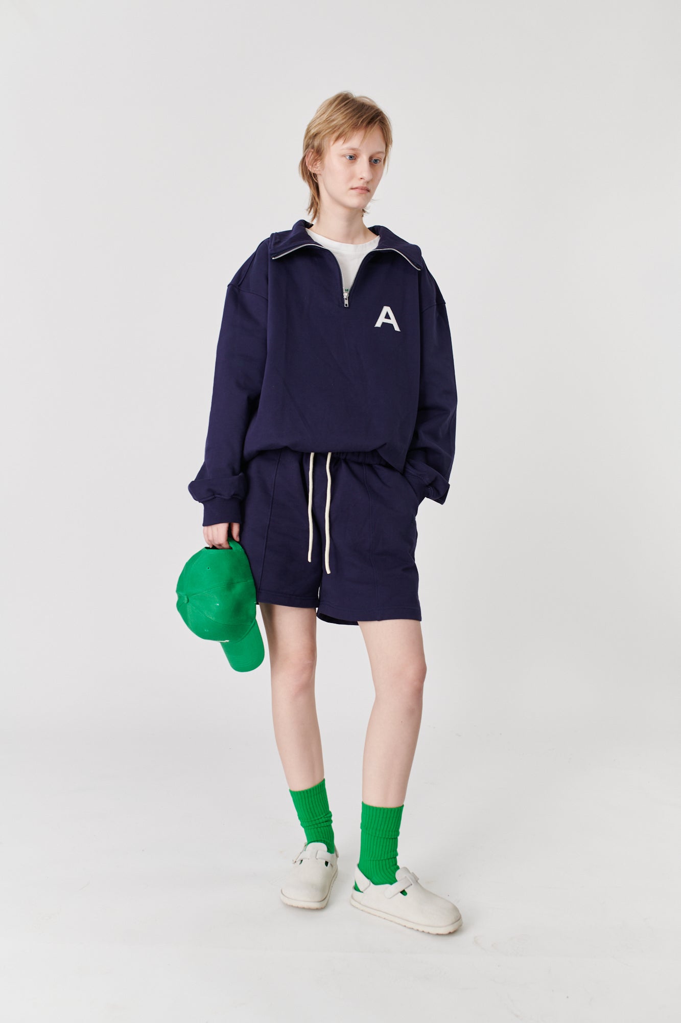 ASSEMBLE A. PATCH SWEATSHIRT I NAVY