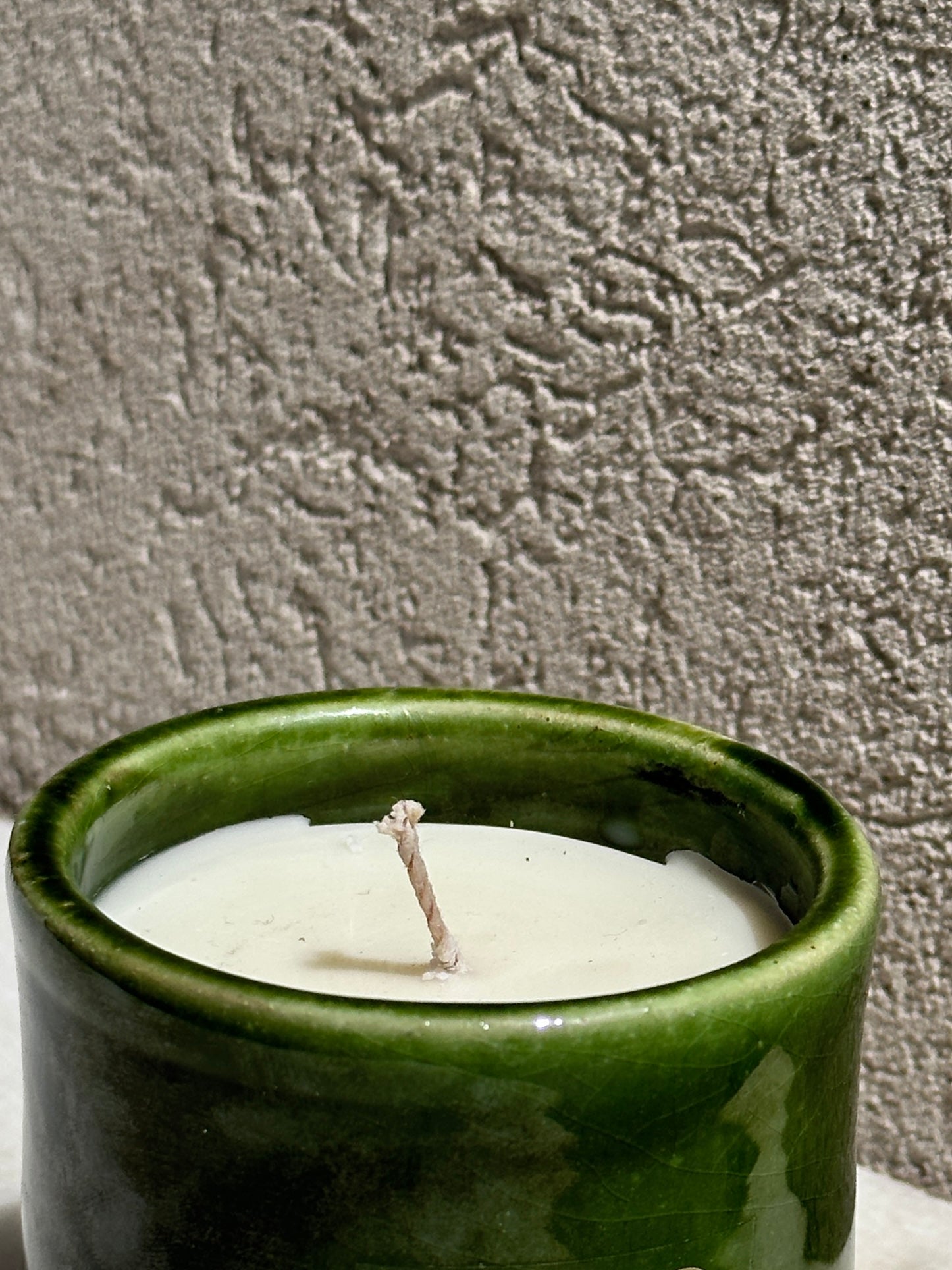 MARRAKECH CERAMIC CANDLE | OLIVE
