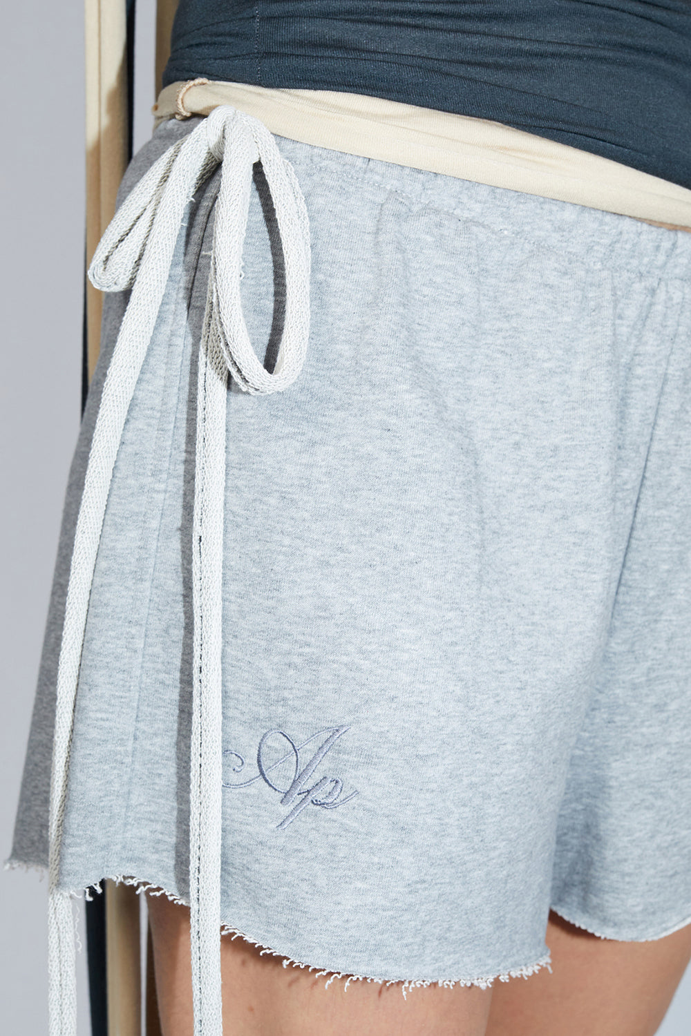 ALEX ANDRA PINTO SWEAT SHORTS \ Grey melange